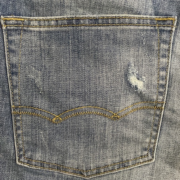 American Eagle Core Flex Distressed Shorts - Picture 7 of 7
